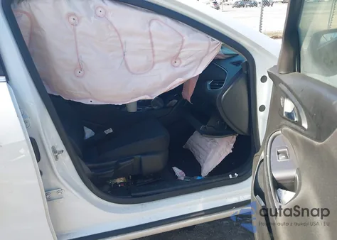 2020 Chevrolet Malibu Fwd Ls z USA, uszkodzony, nr VIN 1G1ZB5ST2LF116042